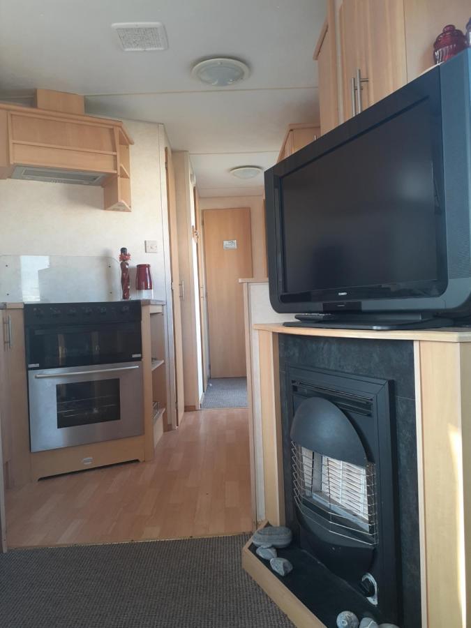 Yoshi'S Happy Holiday Stay-Cation Kingston upon Hull Exteriör bild